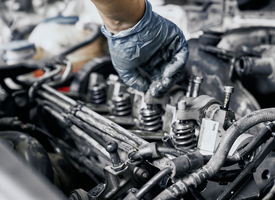 installing fuel injectors